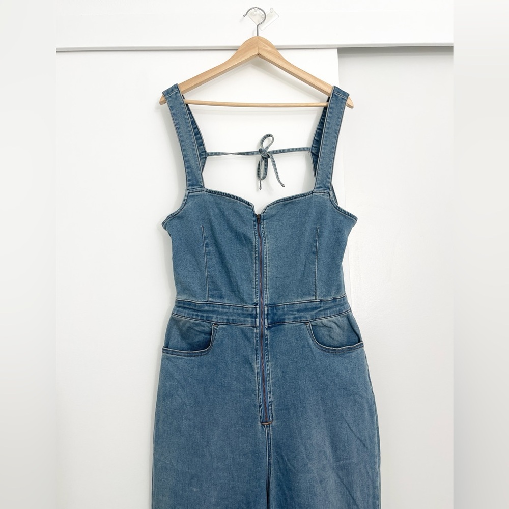SOLD NWOT Free People Curvy 2nd Ave Bootcut Fit Open Back Sexy Jumpsuit Size 16 - Picture 4 of 8